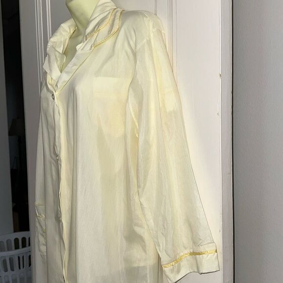 Vintage Bel-Aire Stylecraft Lingerie light yellow pajama top & robe - Picture 4 of 11